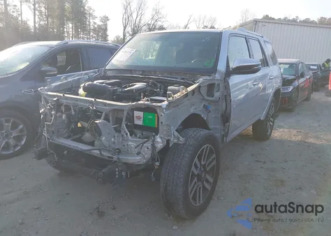 2016 Toyota 4Runner Limited z USA, uszkodzony, nr VIN JTEBU5JR8G5352484